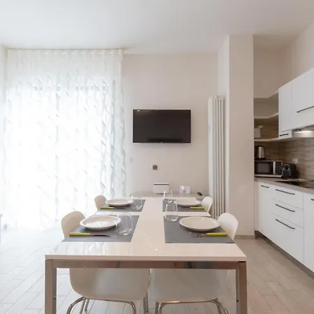 Enjoy, By Short Holidays Apartment Bologna