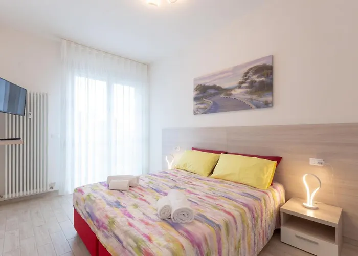 Enjoy, By Short Holidays בולוניה